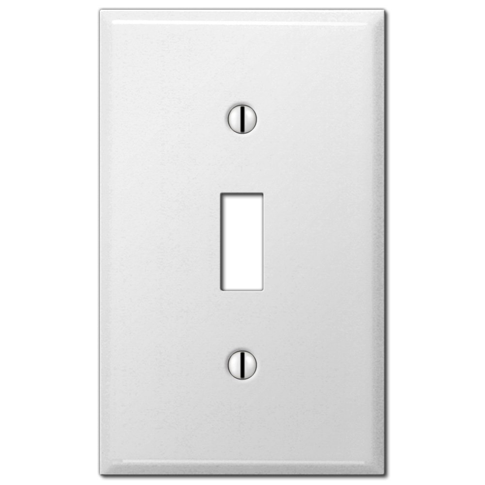 Single Toggle Wallplate in White Smooth
