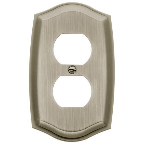 Single Duplex Outlet Colonial Switchplate in Satin Nickel